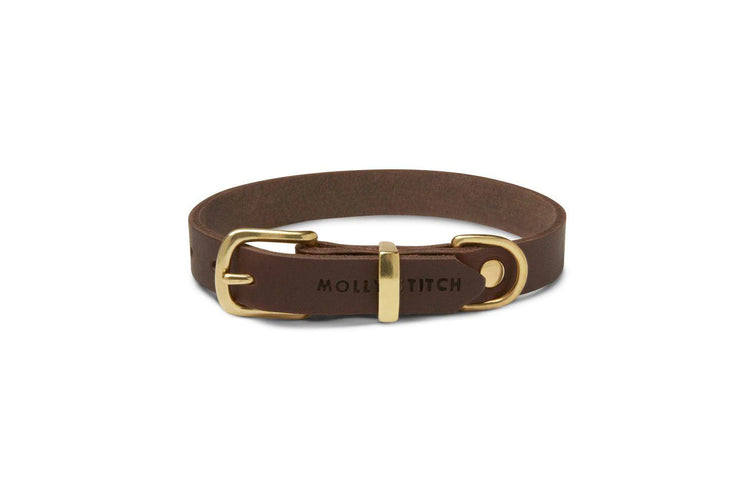 Zeitloses handgefertigtes Premium Leder Hundehalsband in klassischem Braun von Dogs Supreme